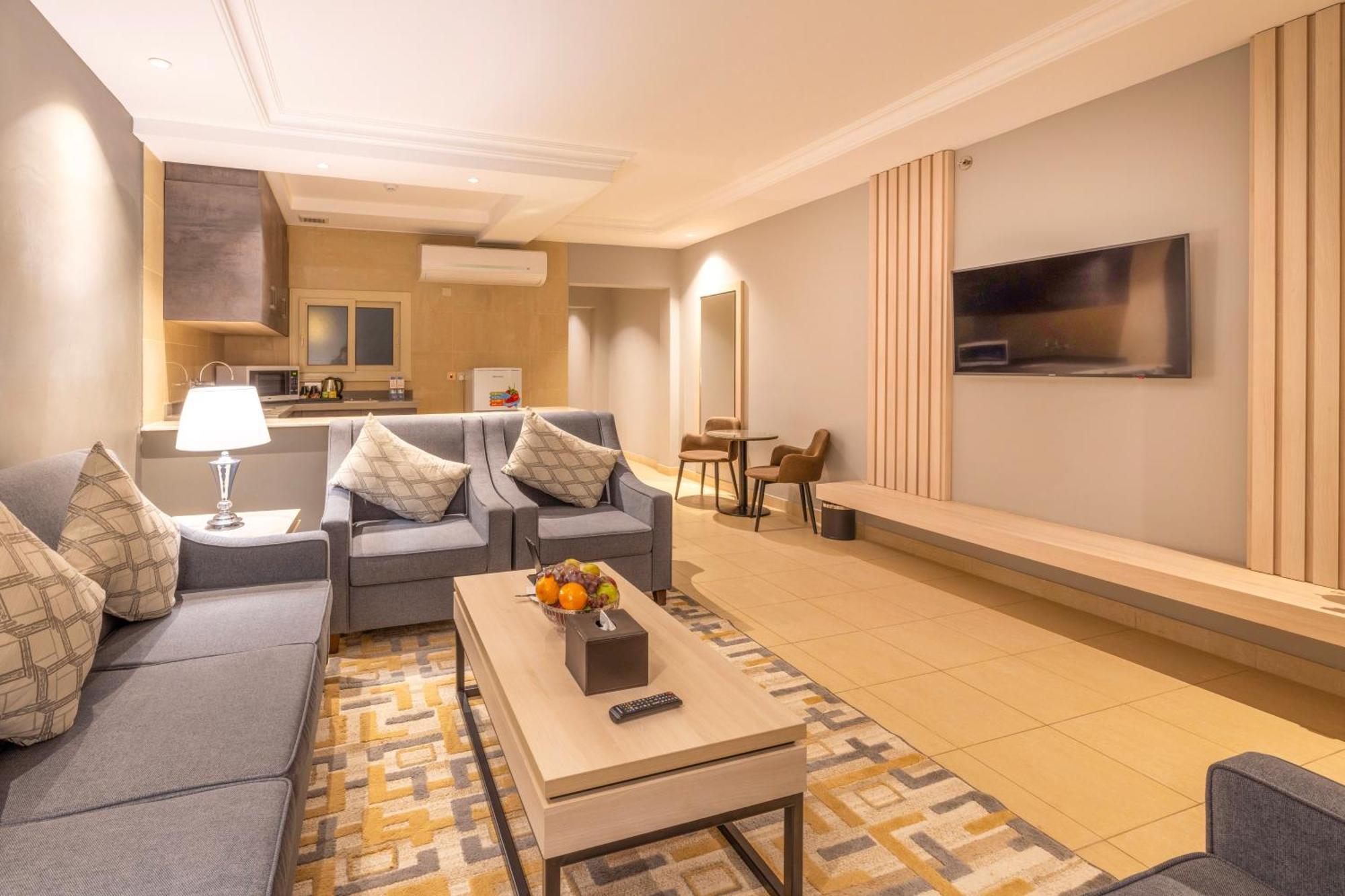 Enala Hotel Apartments- Tabuk 타부크 외부 사진