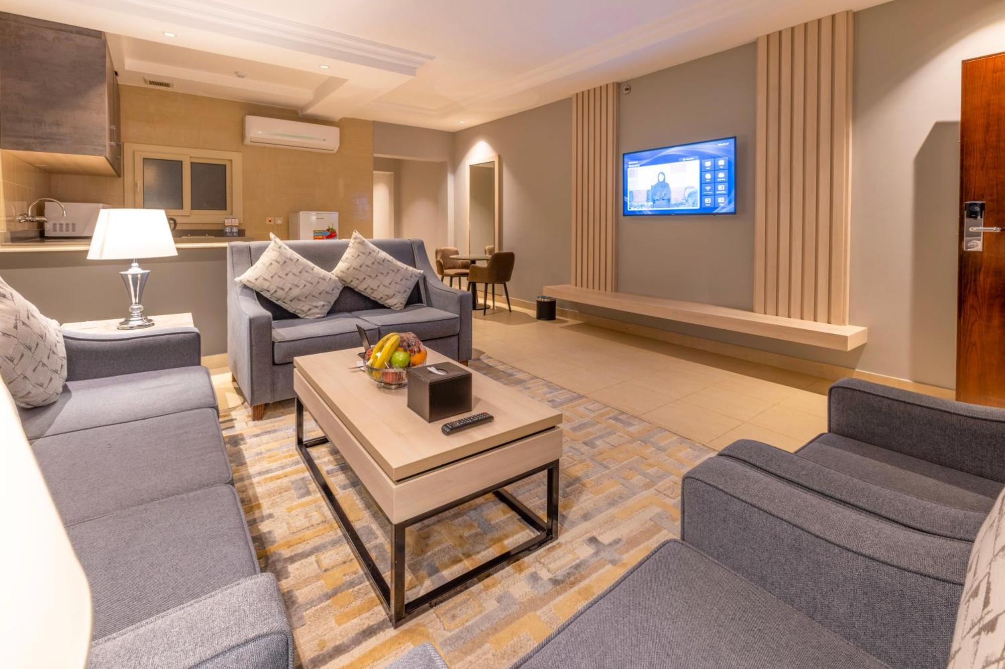 Enala Hotel Apartments- Tabuk 타부크 외부 사진
